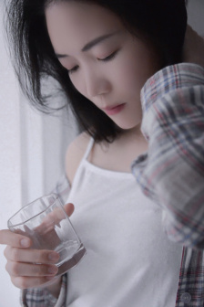 chinese打屁股女视频站免费